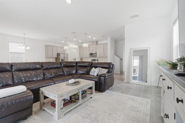 1088 HAPPY FOREST LOOP, Deland, FL 32720