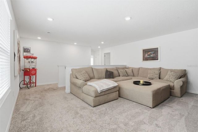 1088 HAPPY FOREST LOOP, Deland, FL 32720