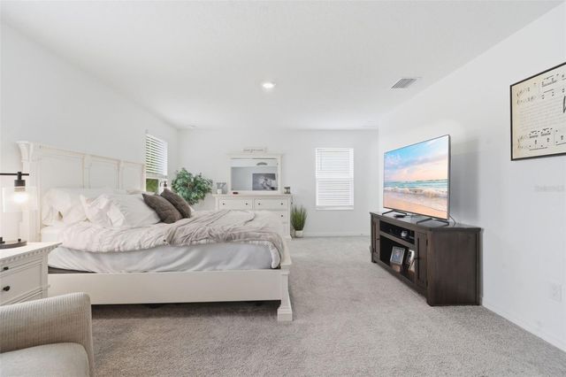 1088 HAPPY FOREST LOOP, Deland, FL 32720