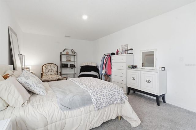 1088 HAPPY FOREST LOOP, Deland, FL 32720