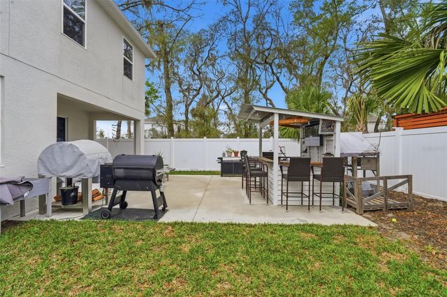 1088 HAPPY FOREST LOOP, Deland, FL 32720