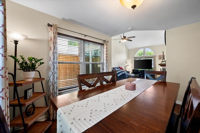 2404 Bennington Drive, Arlington, TX 76018