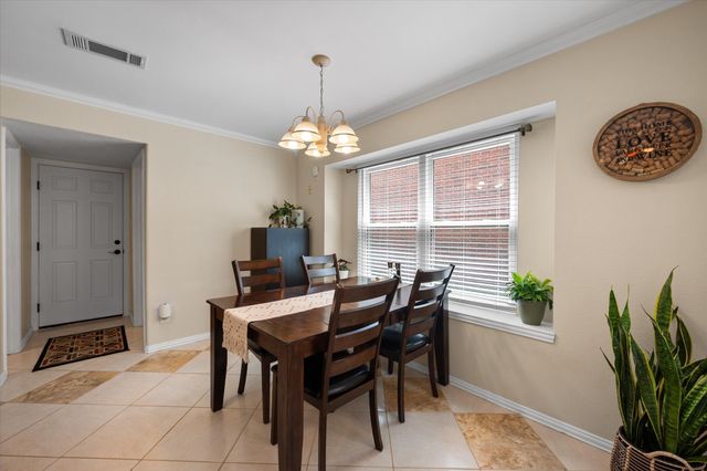 2404 Bennington Drive, Arlington, TX 76018