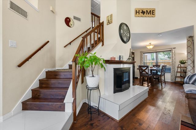 2404 Bennington Drive, Arlington, TX 76018