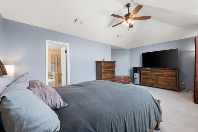 2404 Bennington Drive, Arlington, TX 76018