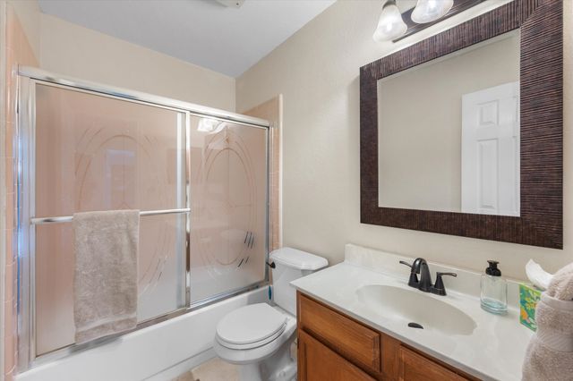 2404 Bennington Drive, Arlington, TX 76018