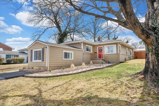 2354 Berkley AVE, Roanoke, VA 24015