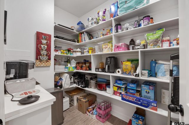 8110 Freestone Drive, Bullard, TX 75757