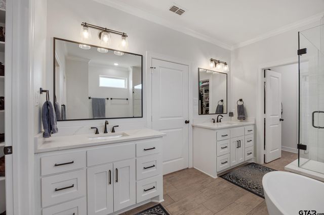 8110 Freestone Drive, Bullard, TX 75757