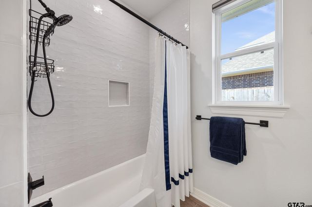 8110 Freestone Drive, Bullard, TX 75757