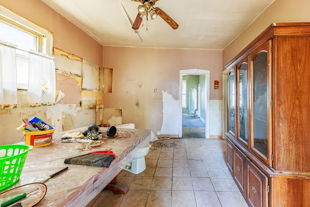 5225 S Wood Street, Chicago, IL 60609