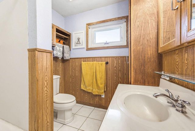 110 E Wisconsin AVENUE, Silver Lake, WI 53170