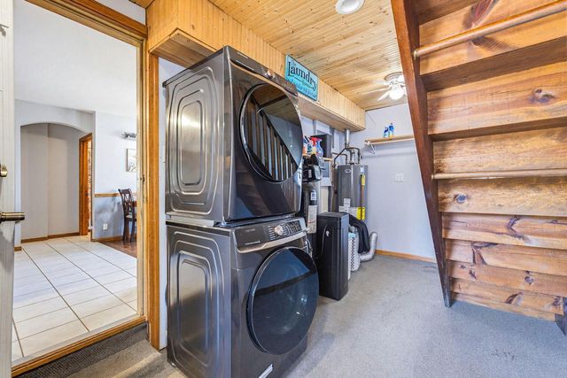 110 E Wisconsin AVENUE, Silver Lake, WI 53170