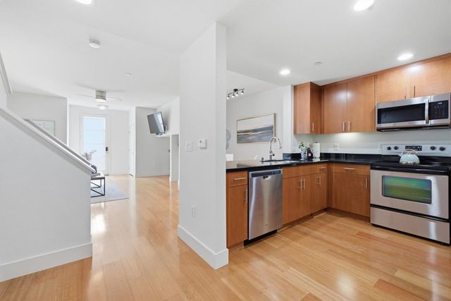 92 S 1st Street, Campbell, CA 95008