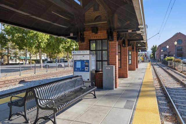 92 S 1st Street, Campbell, CA 95008