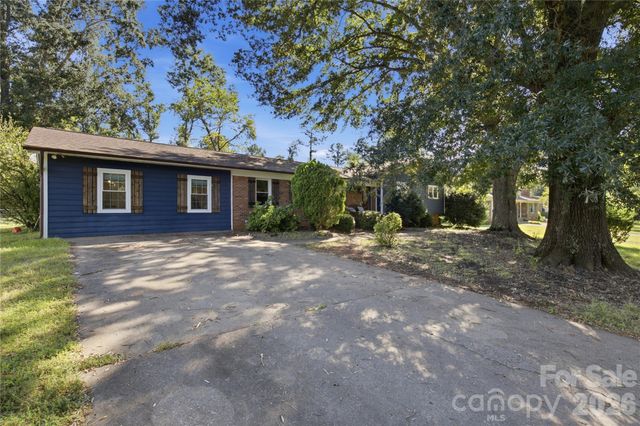 169 Greenbriar Drive, Forest City, NC 28043