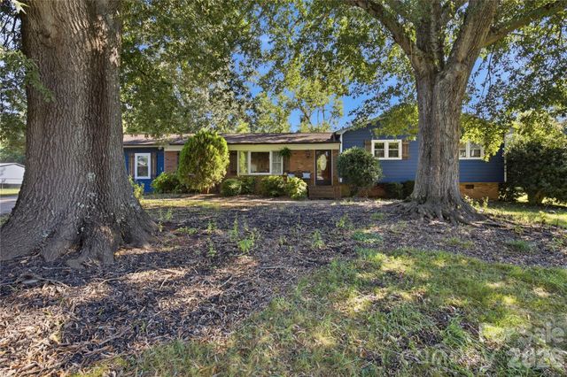 169 Greenbriar Drive, Forest City, NC 28043