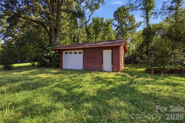 169 Greenbriar Drive, Forest City, NC 28043