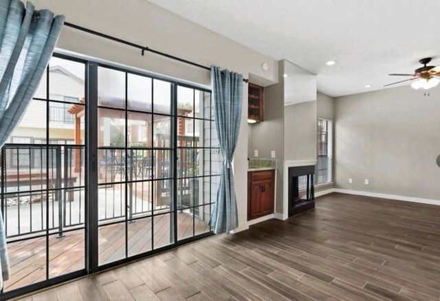 5100 verde valley lane 111, Dallas, TX 75254