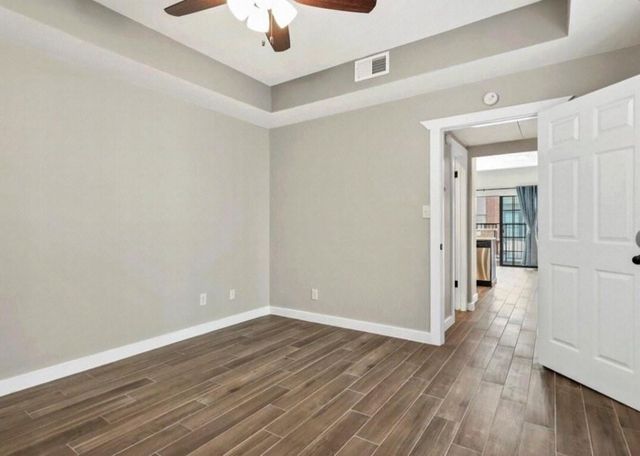 5100 verde valley lane 111, Dallas, TX 75254