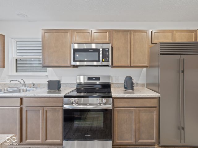 3101 Lennon Lane, Indianapolis, IN 46235