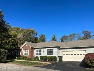 5208 Telford Ln, Louisville, KY 40241