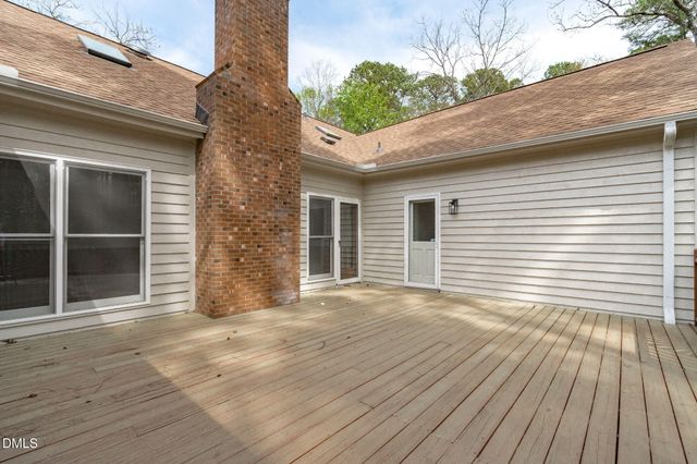 100 Planters Wood Lane, Cary, NC 27518