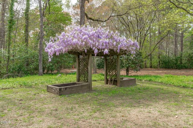 100 Planters Wood Lane, Cary, NC 27518