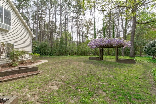 100 Planters Wood Lane, Cary, NC 27518