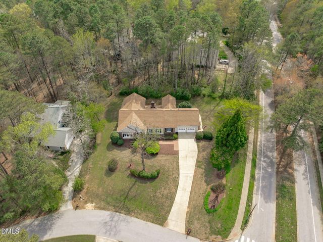 100 Planters Wood Lane, Cary, NC 27518