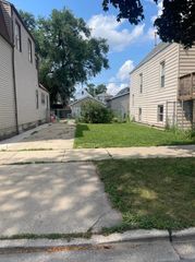 4844 W Gunnison Street, Chicago, IL 60638