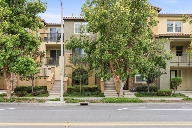 925 Indian Wells Avenue, Sunnyvale, CA 94085