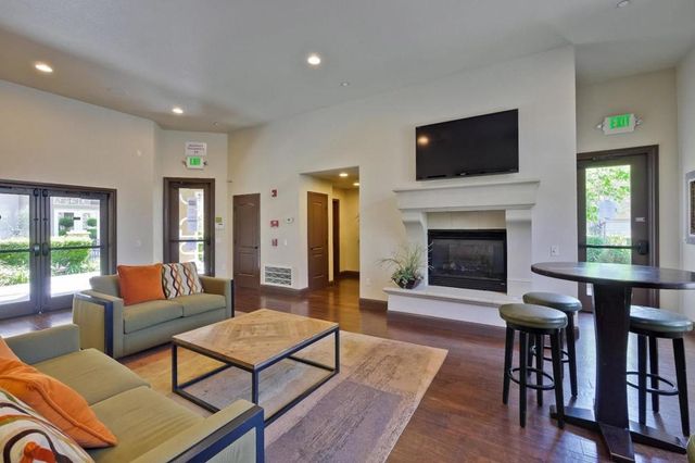 925 Indian Wells Avenue, Sunnyvale, CA 94085