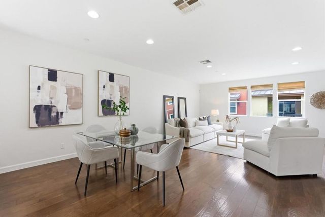 925 Indian Wells Avenue, Sunnyvale, CA 94085