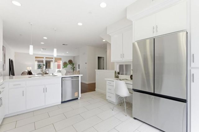 925 Indian Wells Avenue, Sunnyvale, CA 94085