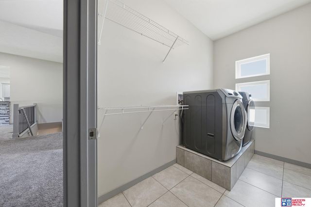 1121 N 97th Street, Lincoln, NE 68505