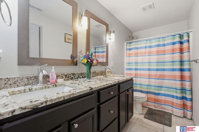 1121 N 97th Street, Lincoln, NE 68505