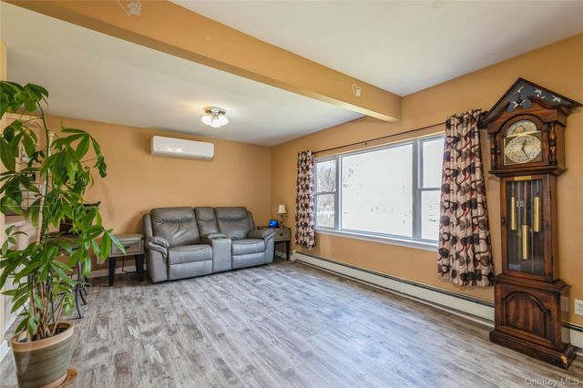 146 Swezey Lane, Middle Island, NY 11953