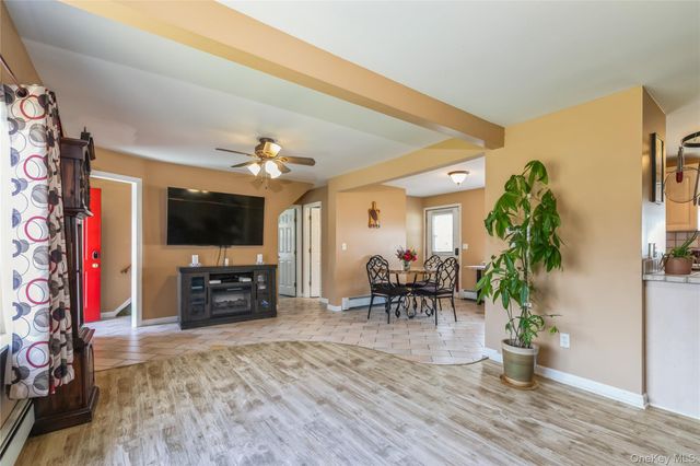 146 Swezey Lane, Middle Island, NY 11953