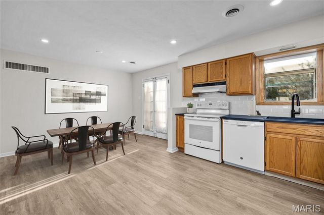 1503 Wexford Avenue, Webster Groves, MO 63119