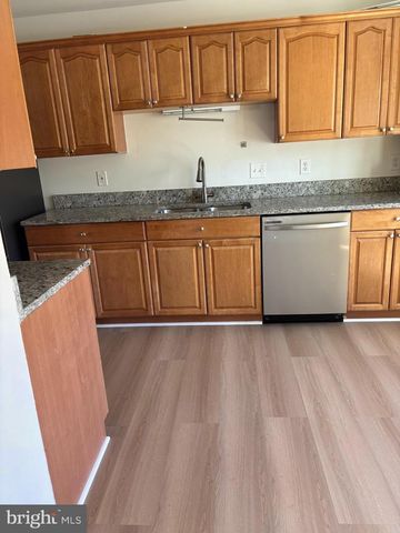 2900 MADEIRA CT, Woodbridge, VA 22192