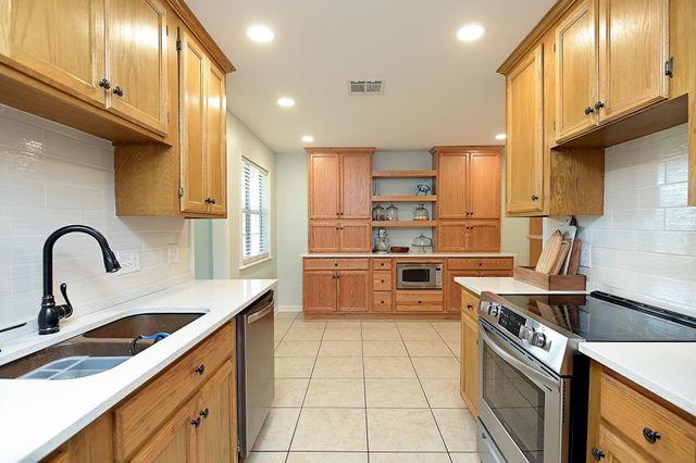 418 Gaynell Drive, Houma, LA 70364