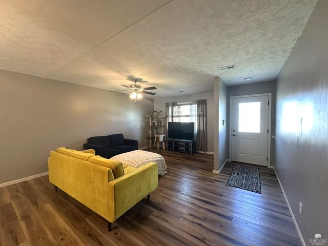 113 Allen Hill Drive, Ogden, KS 66517