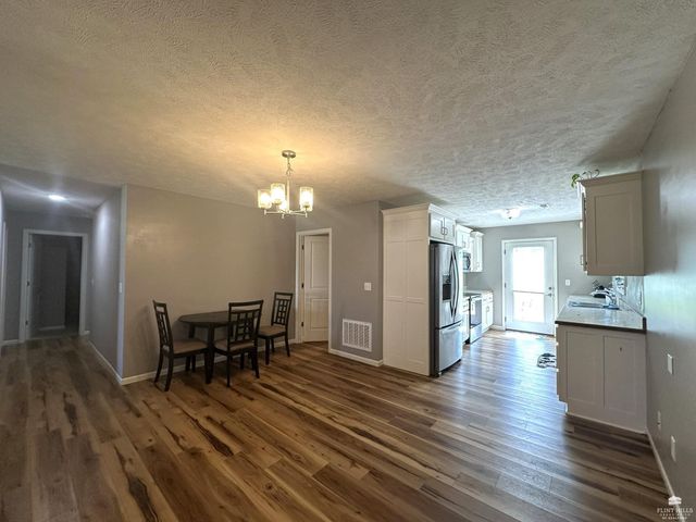 113 Allen Hill Drive, Ogden, KS 66517