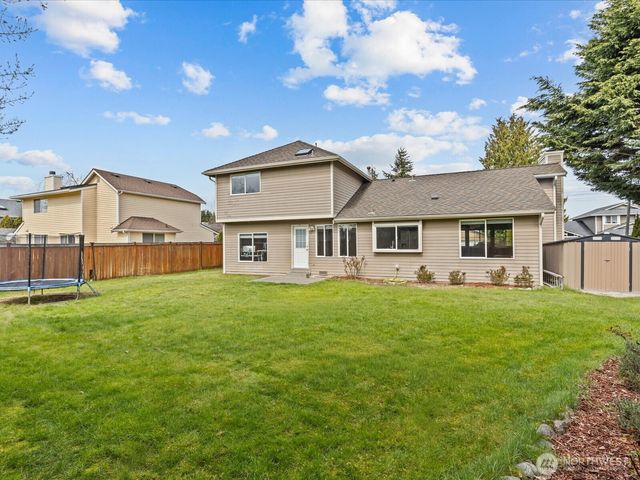 1027 SW 348th Place, Federal Way, WA 98023