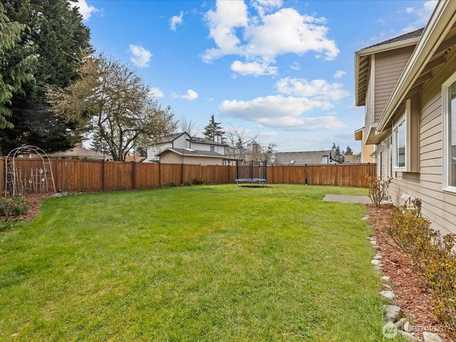 1027 SW 348th Place, Federal Way, WA 98023