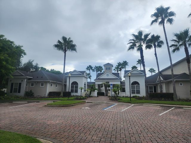 142 SOUTHERN PECAN CIRCLE 204, Winter Garden, FL 34787
