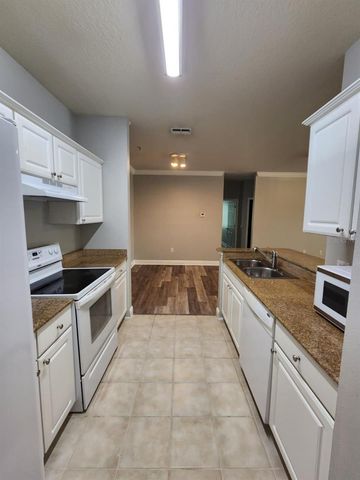 142 SOUTHERN PECAN CIRCLE 204, Winter Garden, FL 34787