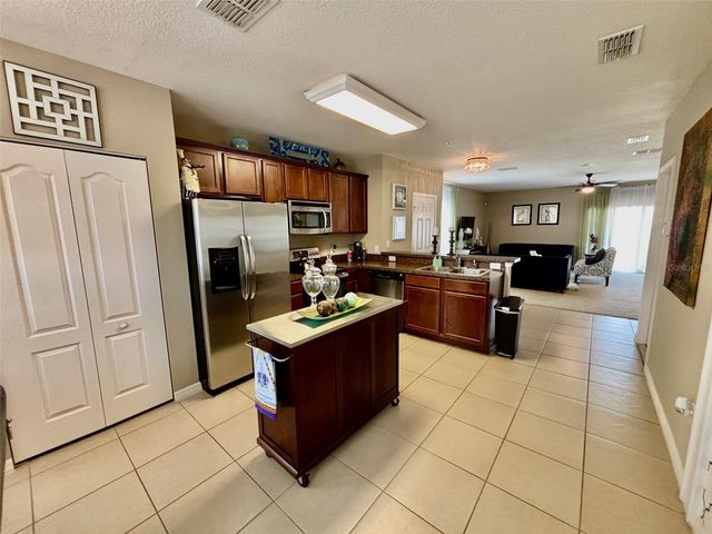 1861 CHATHAM PLACE DRIVE, Orlando, FL 32824