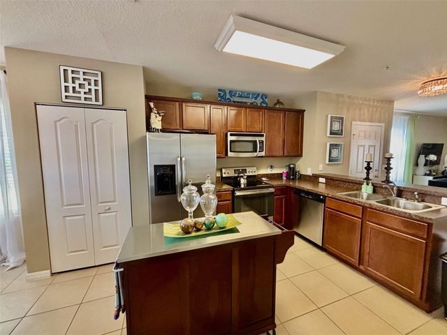 1861 CHATHAM PLACE DRIVE, Orlando, FL 32824